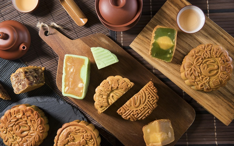 alt text: Bảo quản bánh trung thu handmade