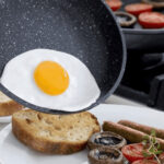 Cách sử dụng và bảo quản chảo đá để nó bền lâu như mới