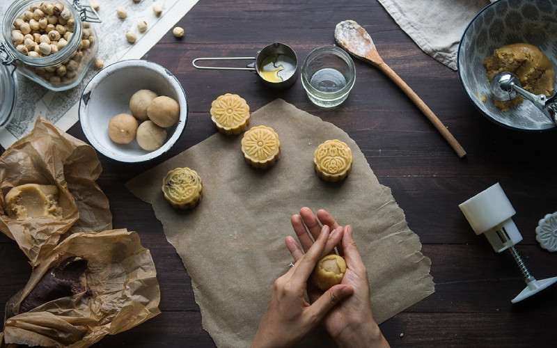 alt text: Nguyên liệu làm bánh trung thu